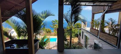 Maison - 216 m² - 9 pièces