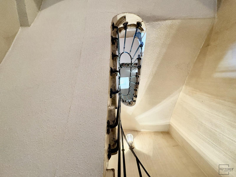 Maison ancienne - 262 m² - 8 pièces