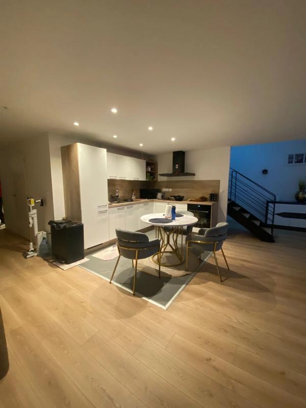 Duplex - 155 m² - 4 pièces