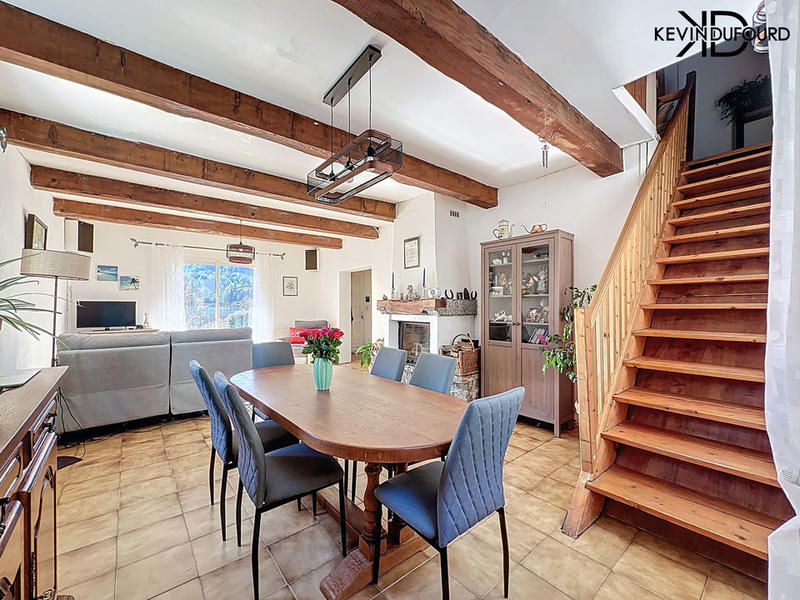 Maison - 135 m² - 7 pièces