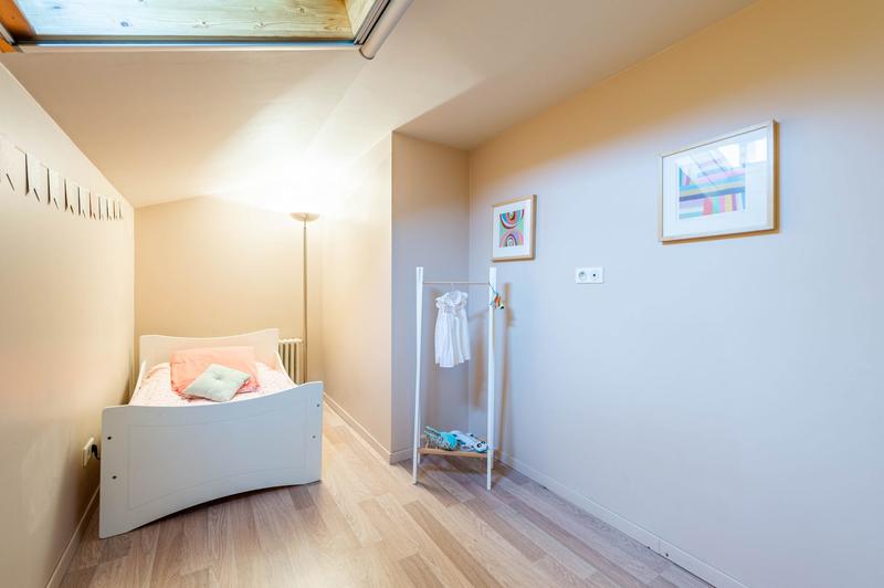 Appartement - 93 m² - 5 pièces