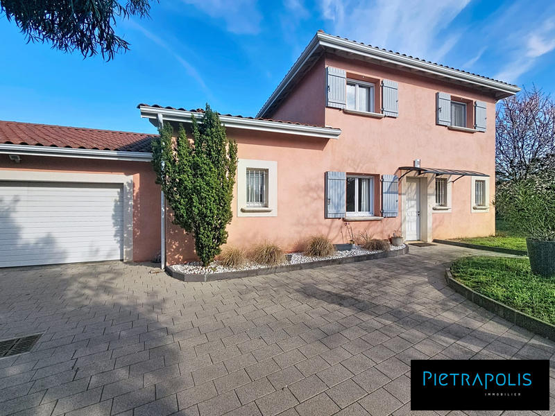 Villa - 155 m² - 6 pièces