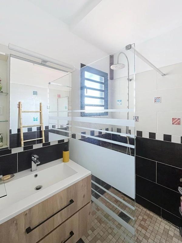 Maison - 128 m² - 4 pièces