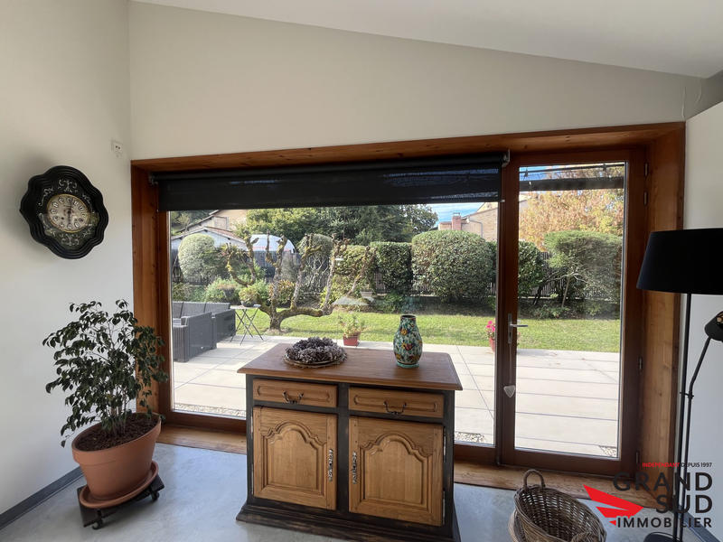 Maison - 237 m² - 8 pièces