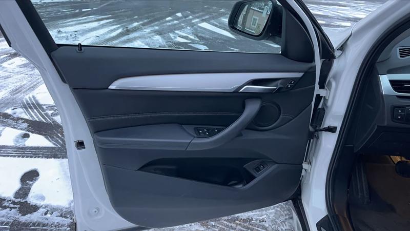 Bmw X1 II 18i 140 Dkg7 Business Design - Automatique Toit ouvrant