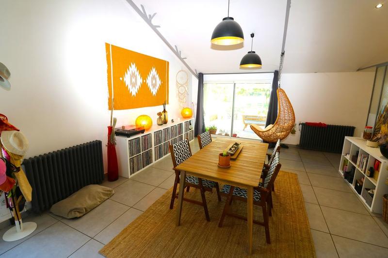 Propriété - 265 m² - 10 pièces