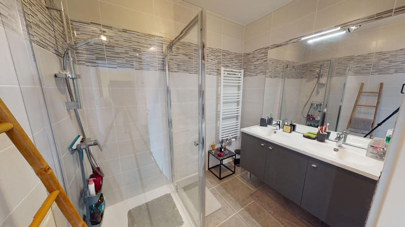 Appartement - 60 m² - 3 pièces