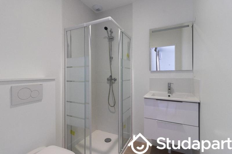 Chambre - 14 m² - 1 pièce