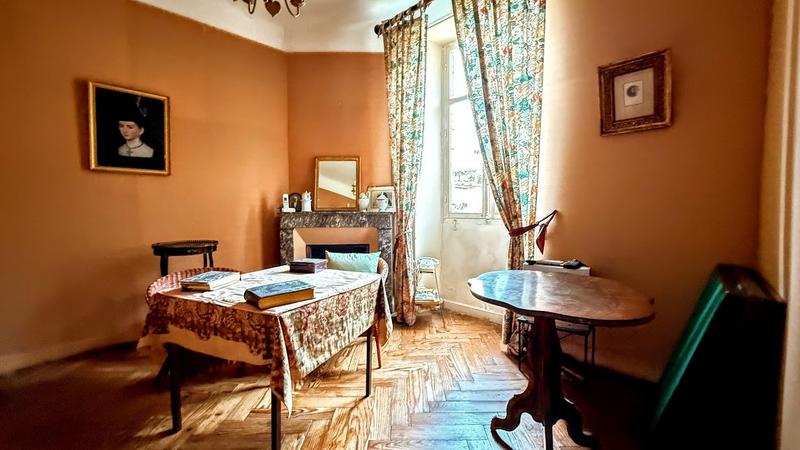 Propriété - 225 m² - 8 pièces