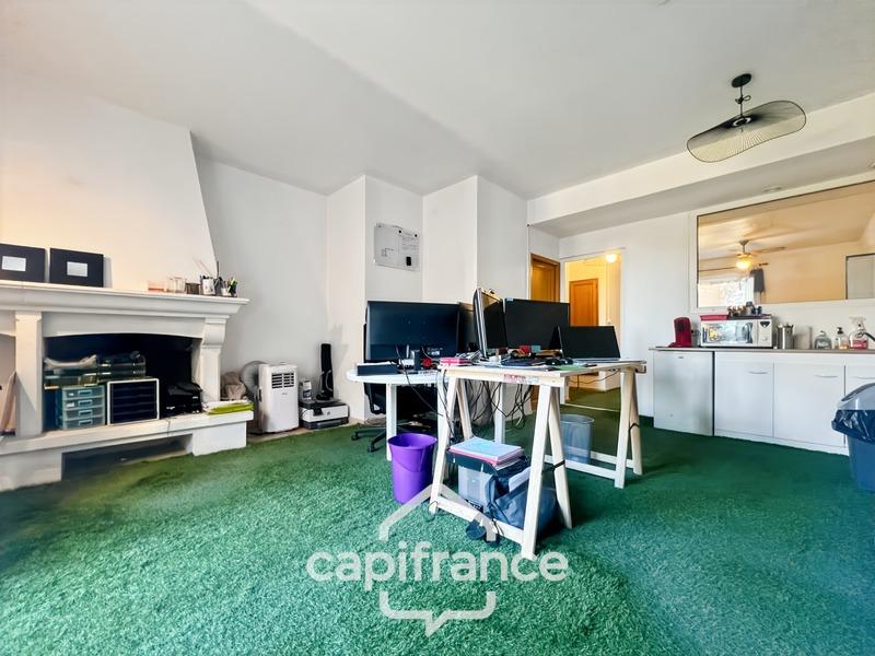 Local commercial - 43 m² - 2 pièces