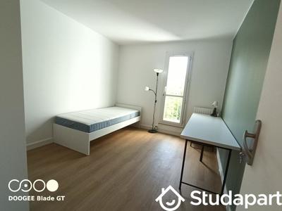 Chambre - 11 m² - 1 pièce