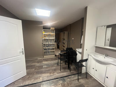 Local commercial - 66 m²