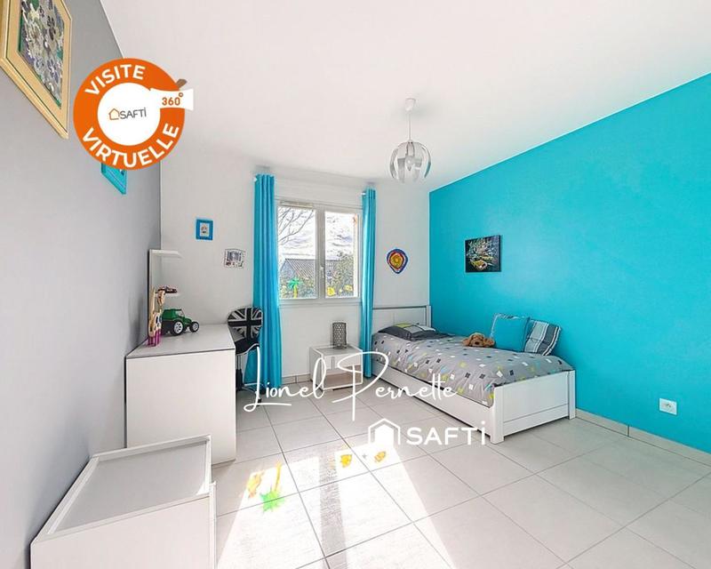 Maison - 220 m² - 10 pièces