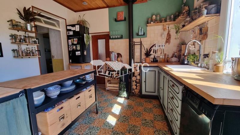 Maison - 150 m² - 9 pièces