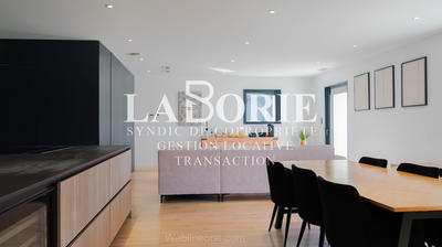 Mas - 270 m² - 6 pièces