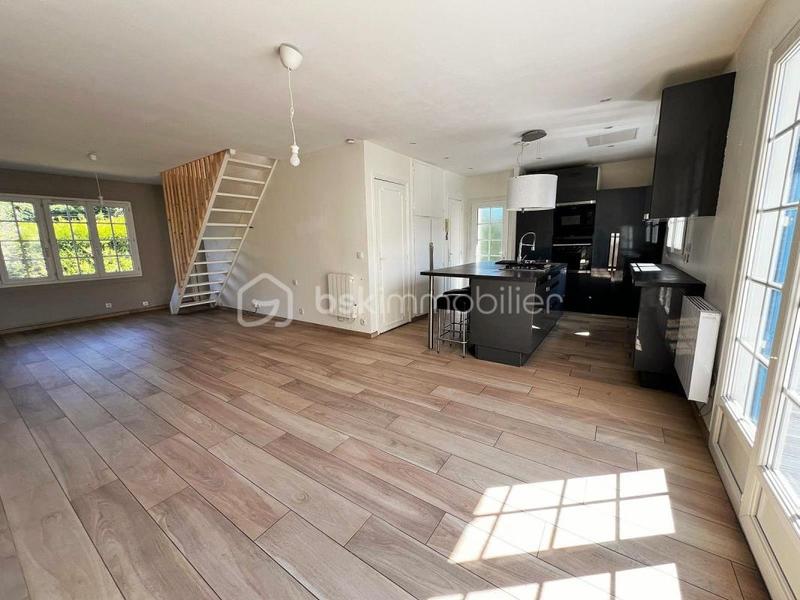 Maison - 80 m² - 5 pièces