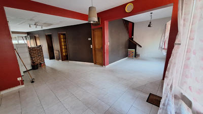 Maison - 95 m² - 5 pièces