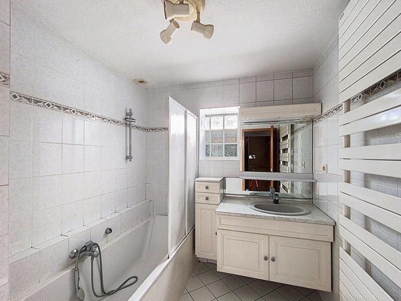 Maison - 115 m² - 6 pièces