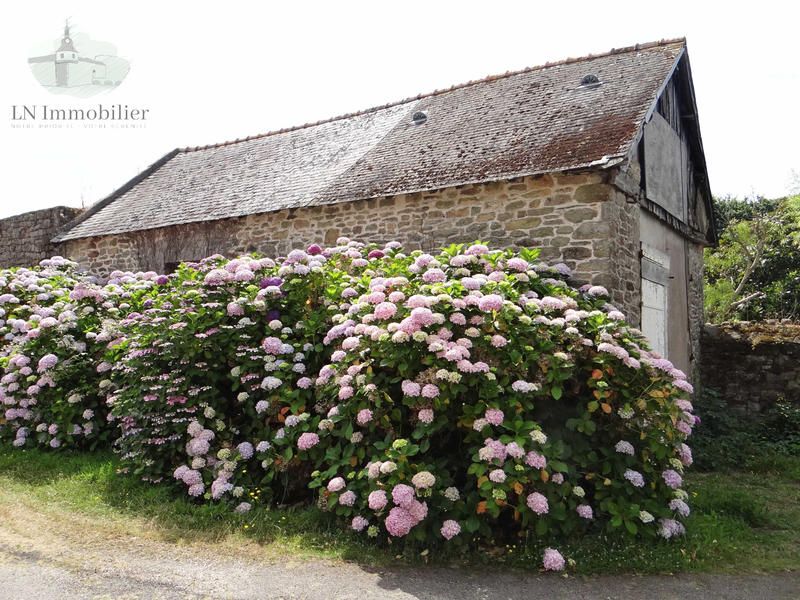 Propriété - 250 m² - 8 pièces