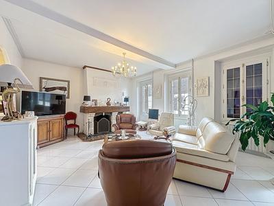 Maison - 172 m² - 6 pièces