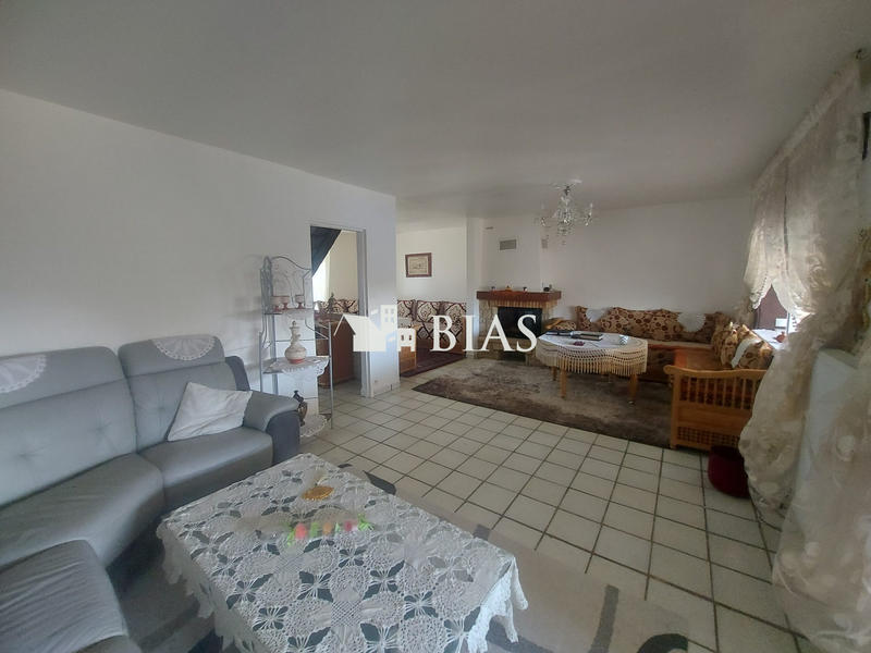 Maison - 102 m² - 4 pièces