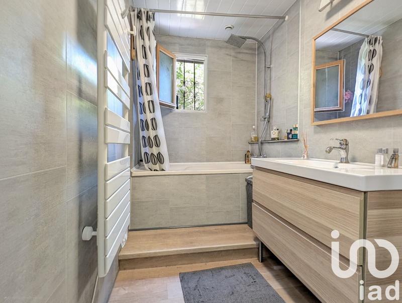 Maison - 98 m² - 5 pièces