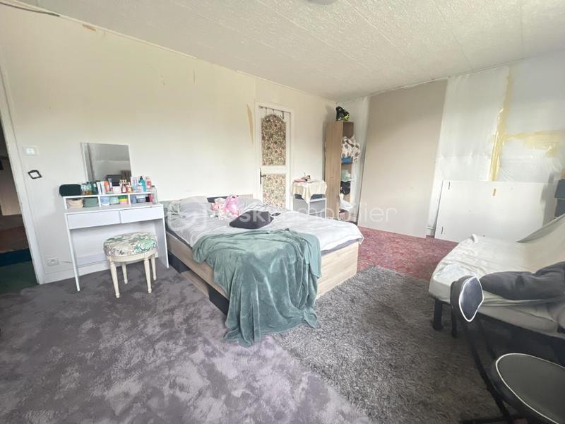 Maison - 205 m² - 7 pièces