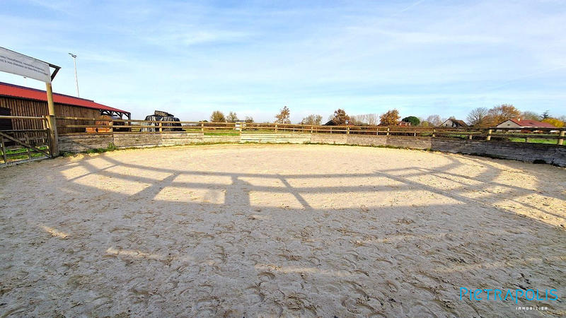 Villa - 239 m² - 7 pièces