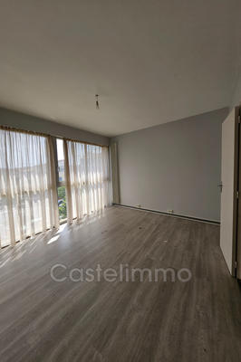 Maison - 211 m² - 4 pièces