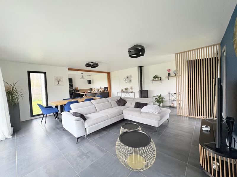 Maison - 101 m² - 5 pièces