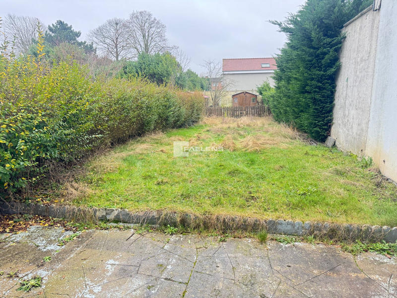 Maison - 93 m² - 5 pièces