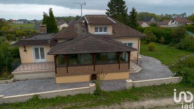 Maison - 180 m² - 4 pièces