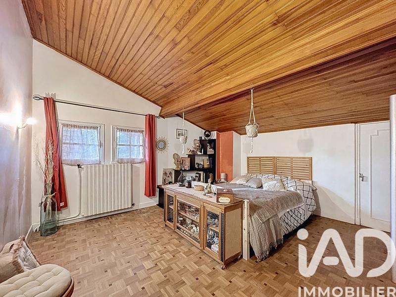 Maison - 193 m² - 8 pièces