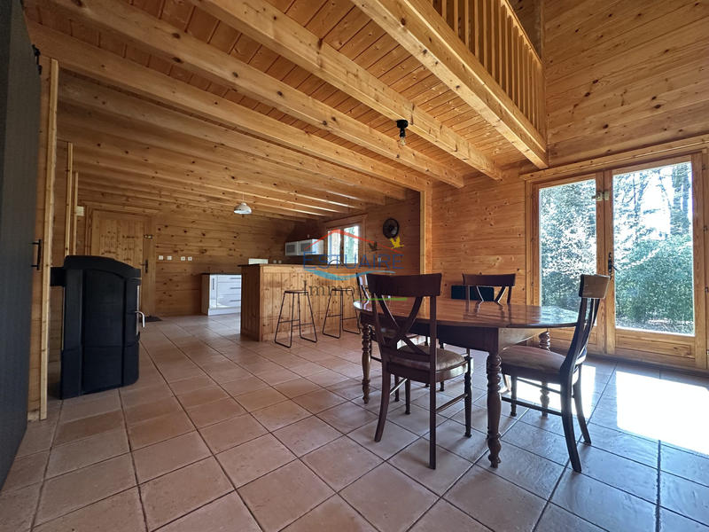 Maison - 104 m² - 4 pièces