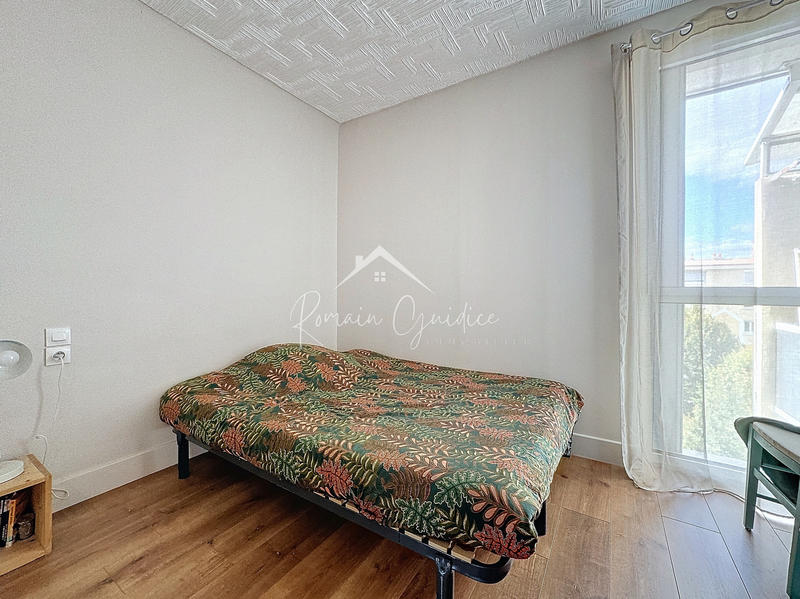 Appartement - 81 m² - 4 pièces