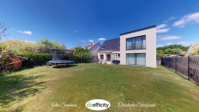 Maison - 184 m² - 8 pièces