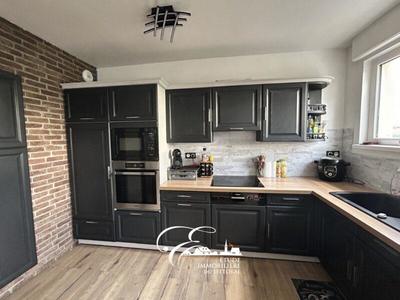 Maison - 182 m² - 7 pièces