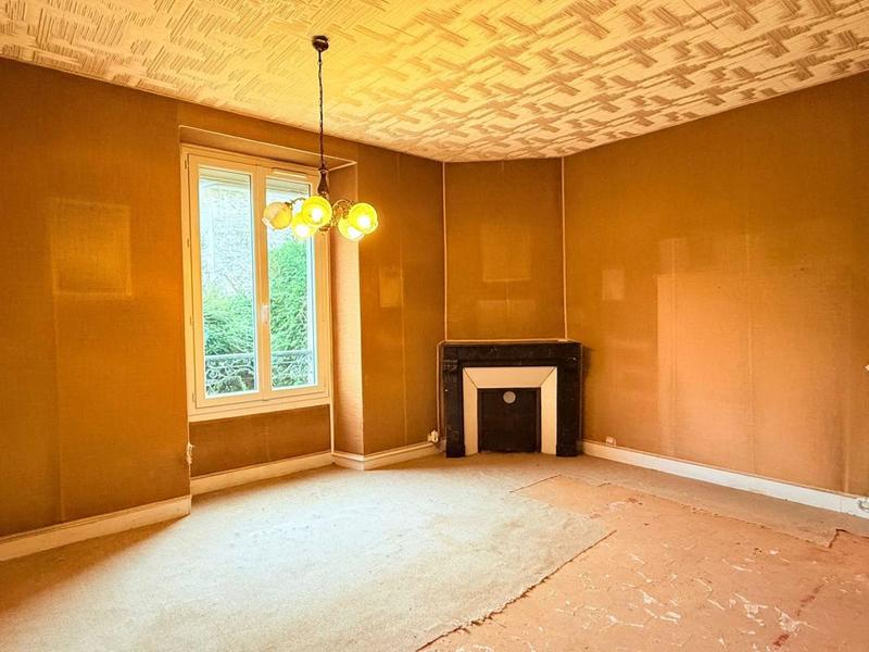 Maison - 180 m² - 7 pièces