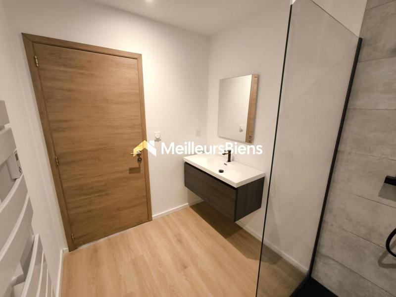 Maison - 96 m² - 5 pièces