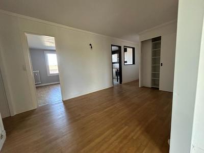 Appartement - 119 m² - 6 pièces
