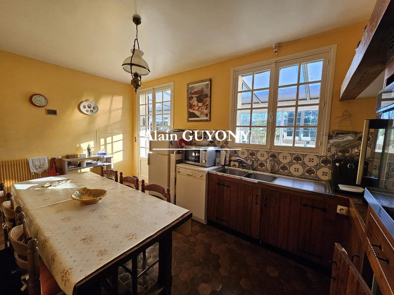 Maison traditionnelle - 144 m² - 5 pièces