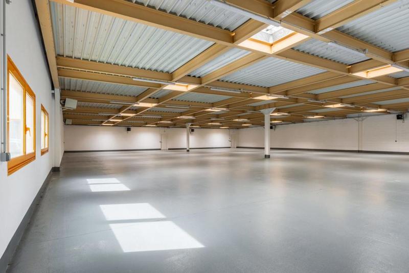 Local d'activité / Entrepôt - 763 m²