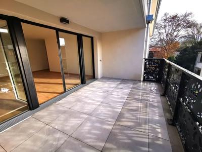 Appartement - 102 m² - 4 pièces