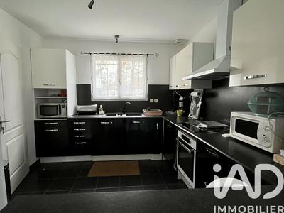 Maison - 111 m² - 4 pièces