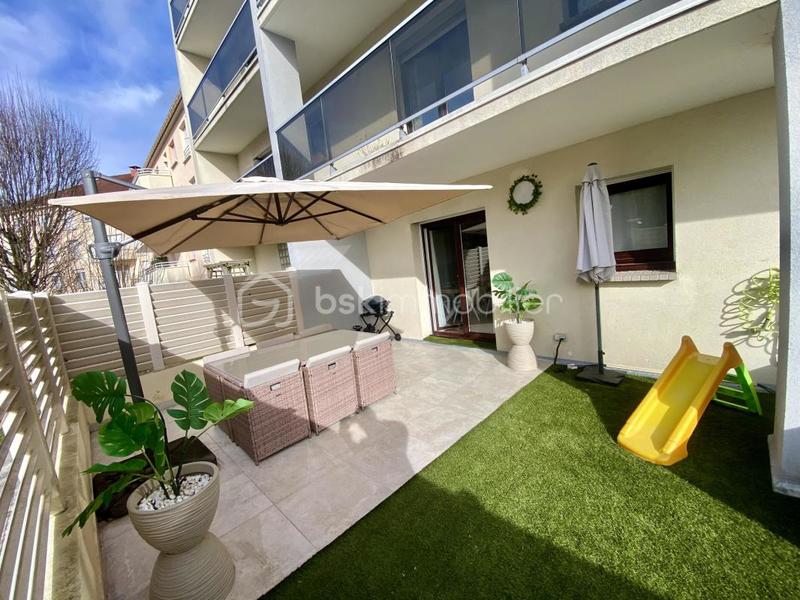 Appartement - 64 m² - 3 pièces