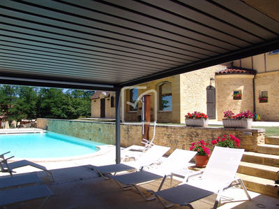 Propriété - 843 m² - 30 pièces