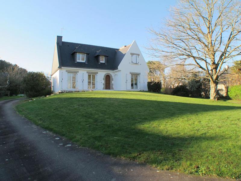 Maison - 154 m² - 8 pièces