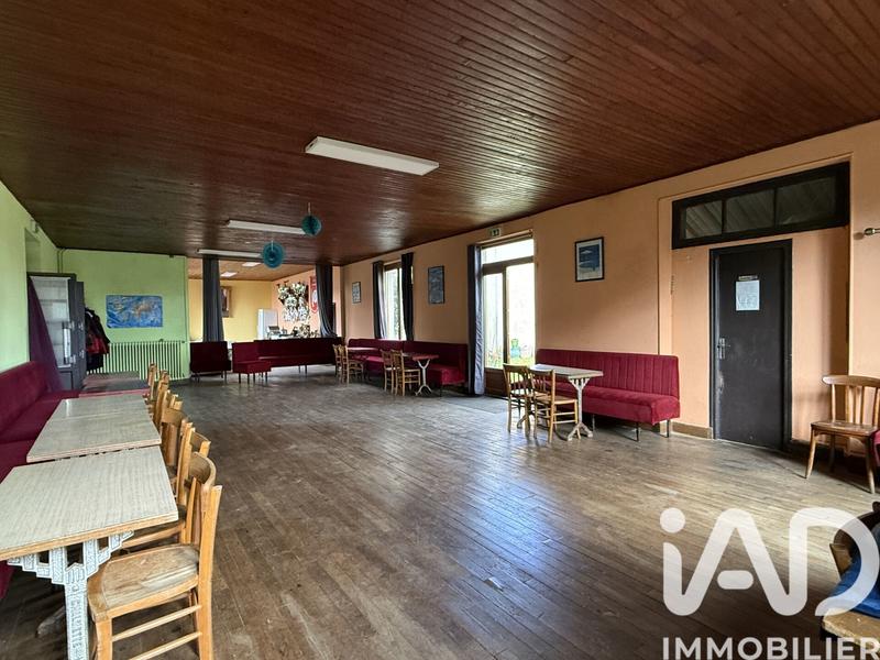 Maison - 273 m² - 9 pièces