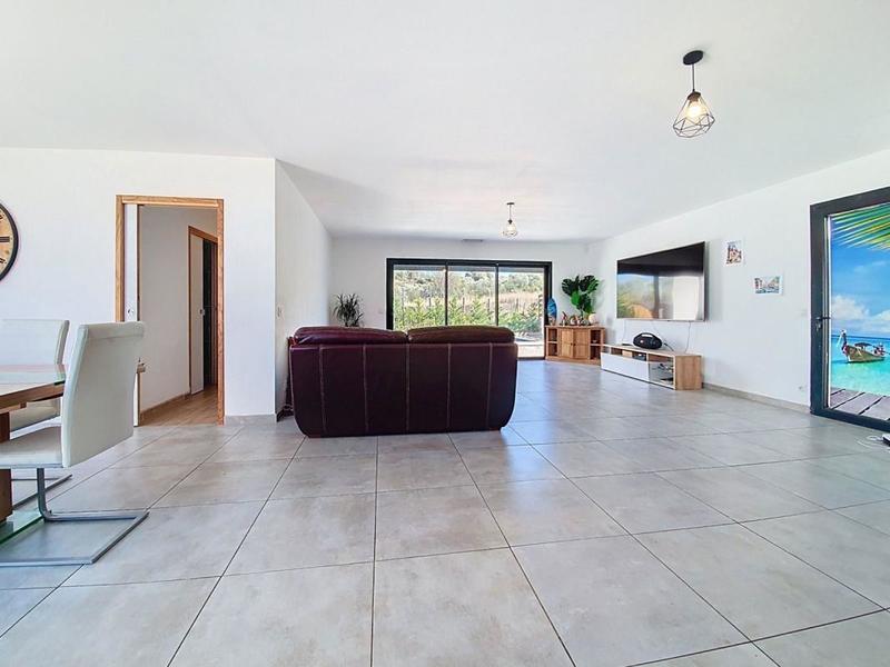 Maison - 142 m² - 4 pièces