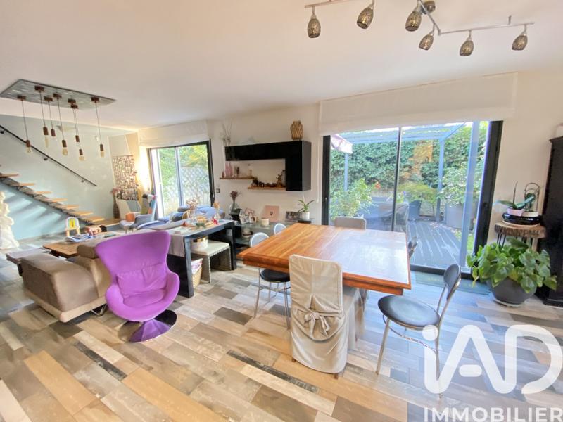 Maison - 137 m² - 6 pièces